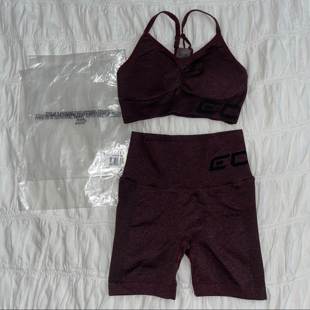 USED ONCE WITH TAGS Echt Apparel Scrunch Sports Bra Shorts Set Berry Extra Small